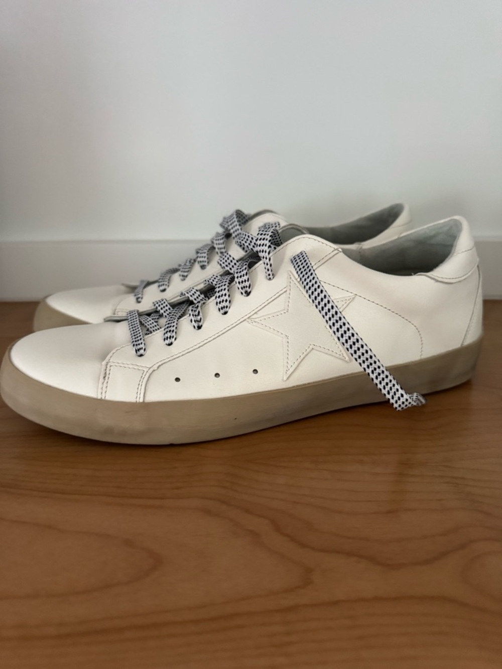 Shu Shop White Leather Low-Top Sneakers with Star Accent